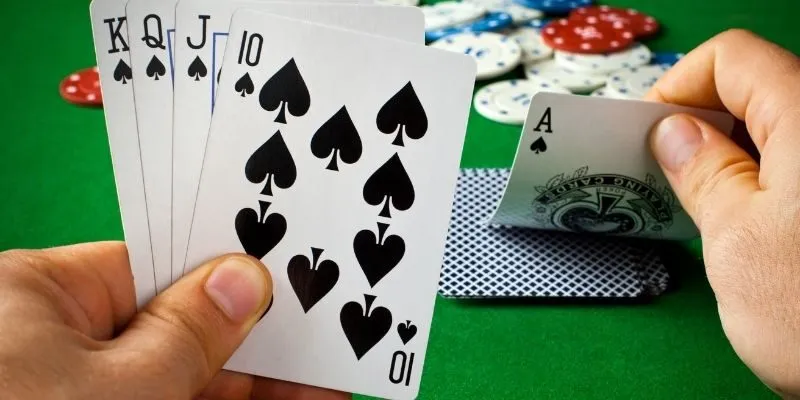 Chiến thuật hiệu quả trong cách chơi poker 5 lá